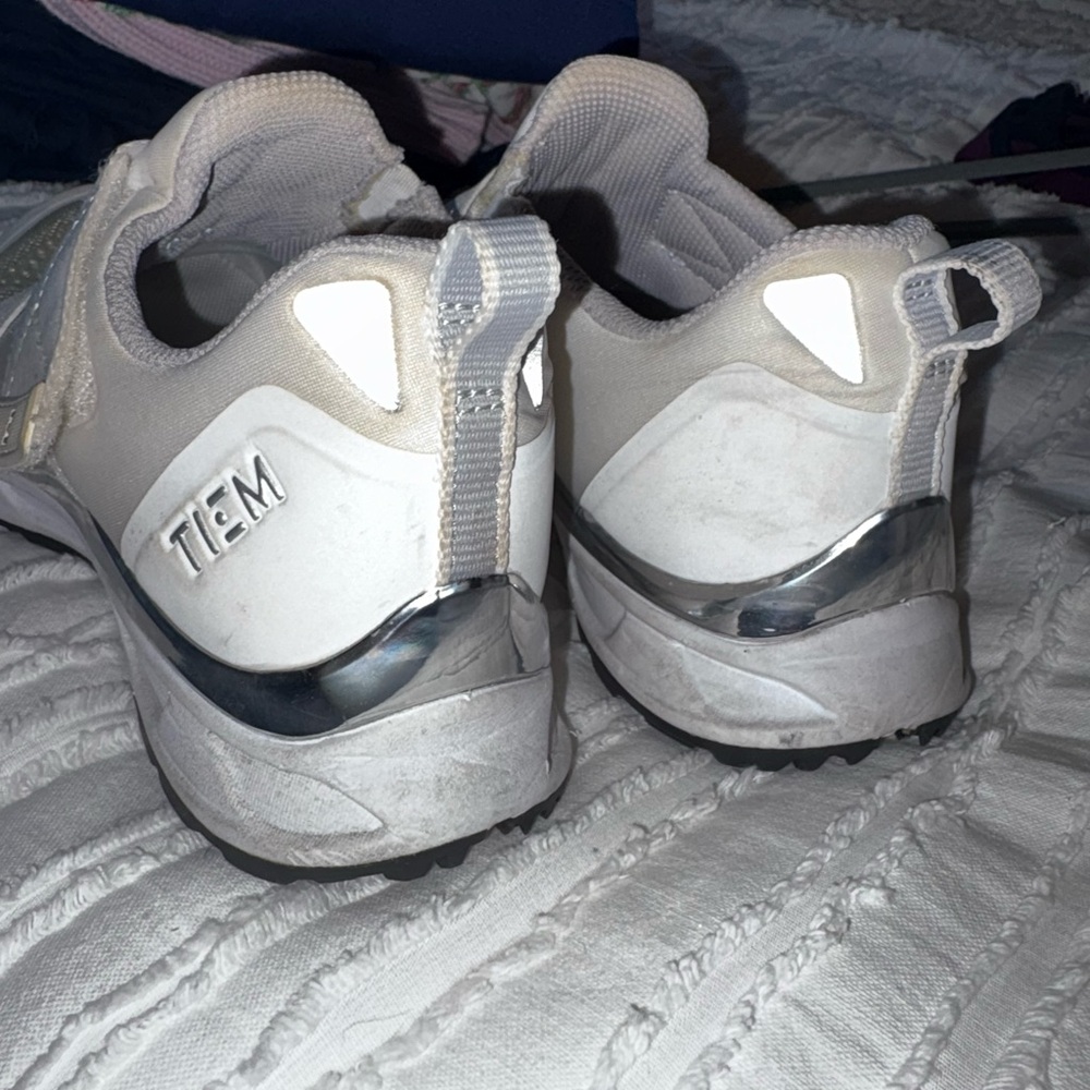 Women’s TIEM Slipstream indoor cycling shoes in white/silver